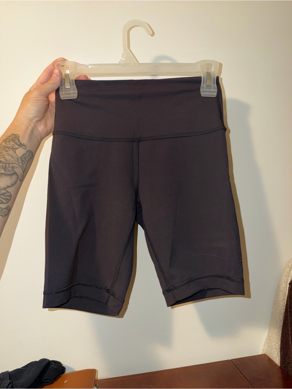 Lululemon Wunder Train Biker Shorts- Size 6- 8 inch